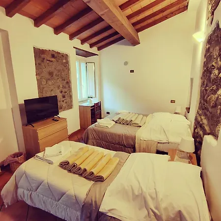 In Castello Πανσιόν